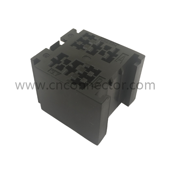 185402-2 10 way relay socket