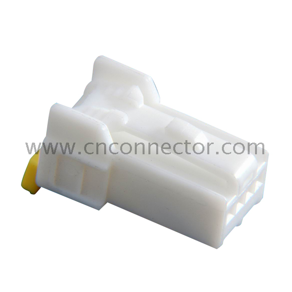 4 pin female automotive wire harness connectors of PBT for 60981120
